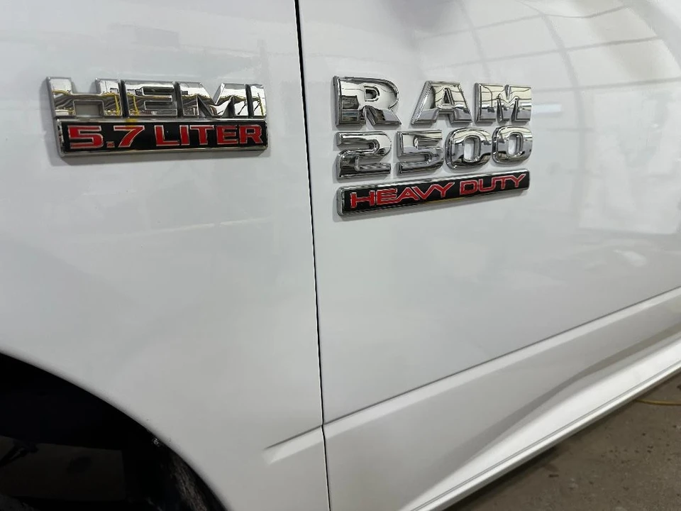 2016 Ram Heavy Duty - Image 11 of 16