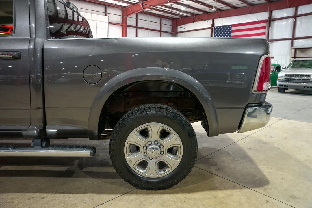 2016 Ram 3500 - Image 4 of 31