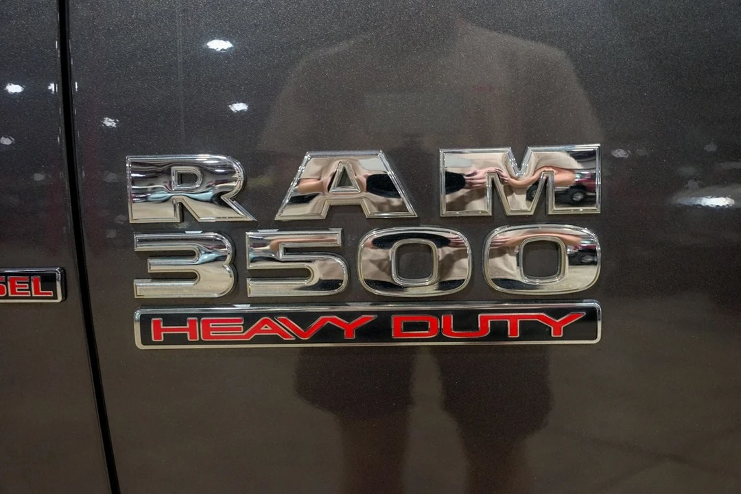 2016 Ram 3500 - Image 18 of 31