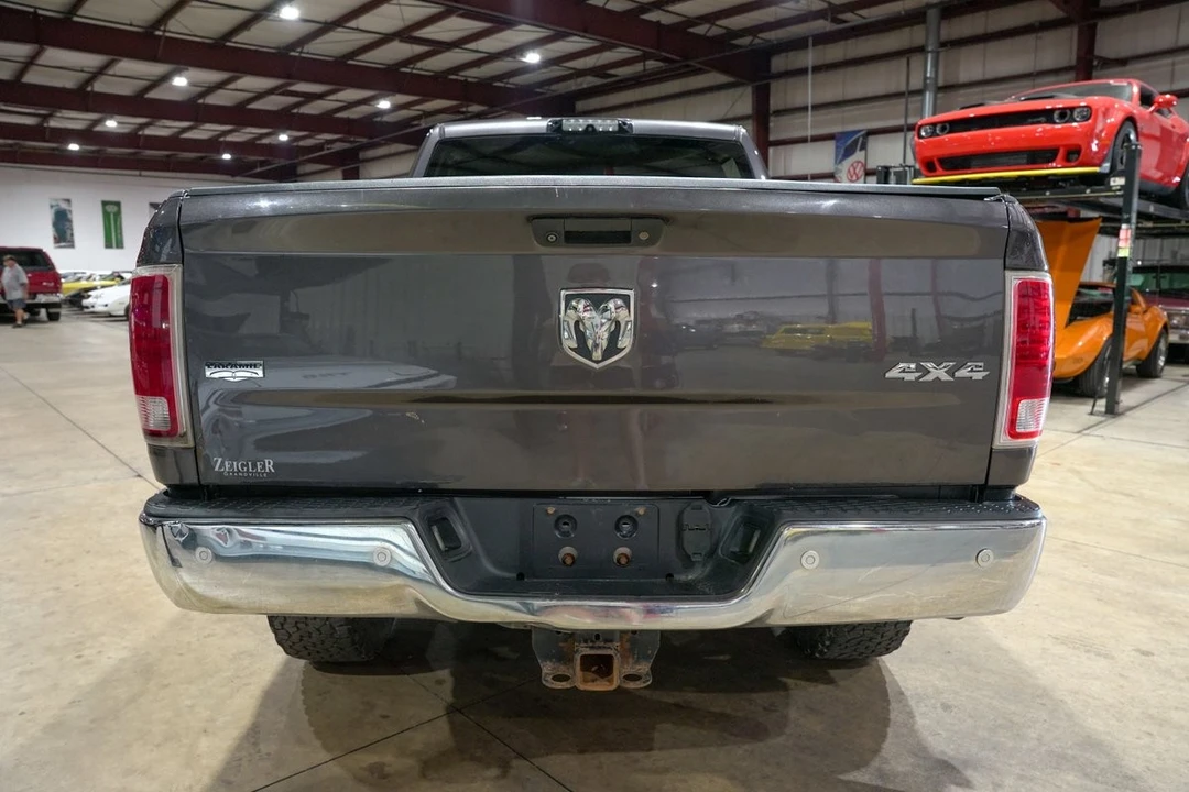 2016 Ram 3500 - Image 6 of 31