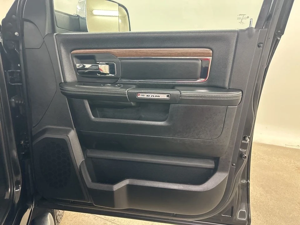 2016 Ram Heavy Duty - Image 19 of 21