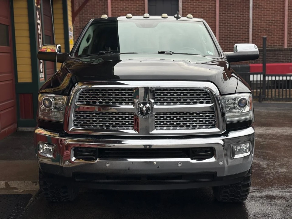2016 Ram 3500 - Image 9 of 21