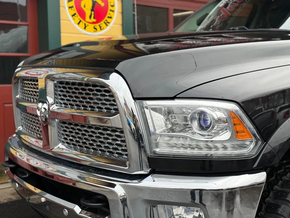 2016 Ram 3500 - Image 10 of 21