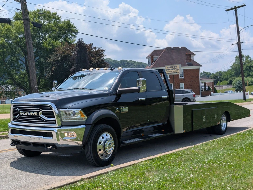 2016 Ram 4500 & 5500 - Image 18 of 31