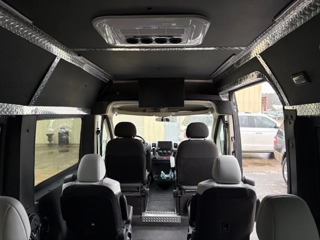 2016 Ram ProMaster - Image 2 of 17