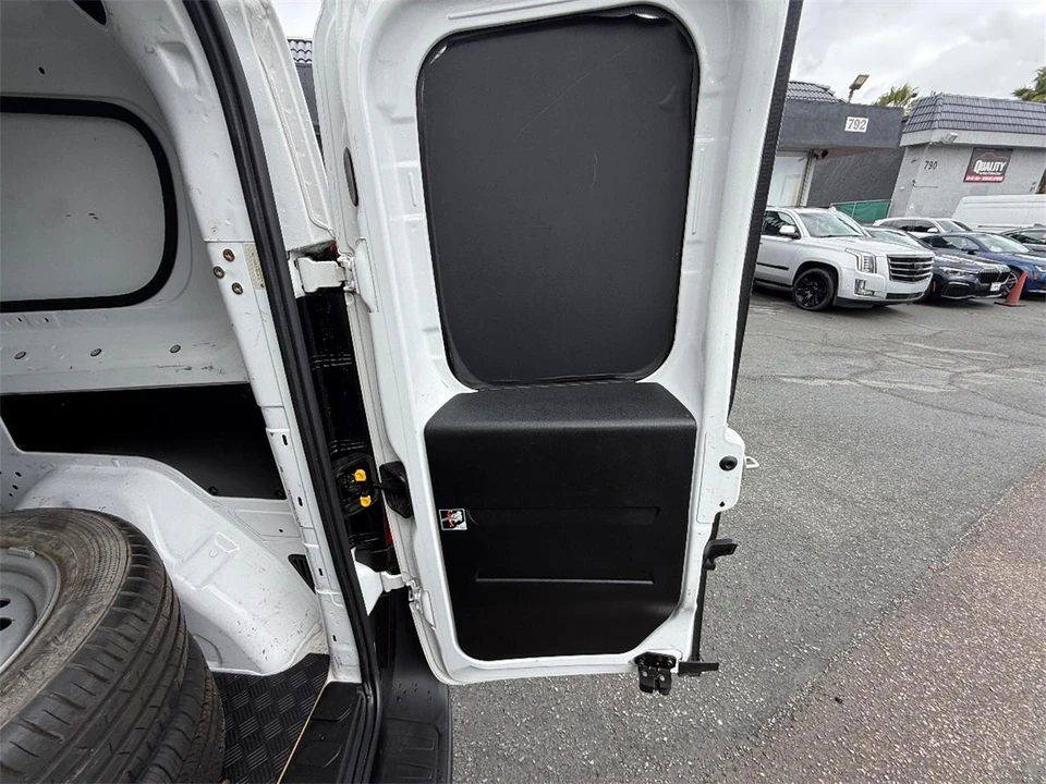 2016 Ram ProMaster - Image 14 of 25