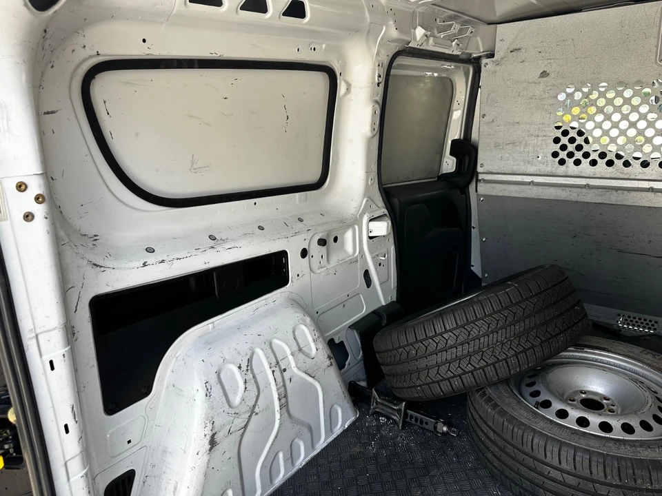 2016 Ram ProMaster - Image 8 of 13