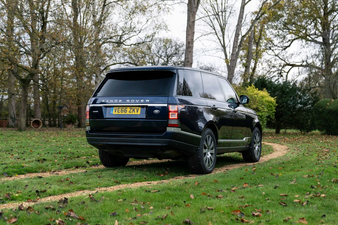 2016 Land Rover Range Rover L405 - Image 5 of 21