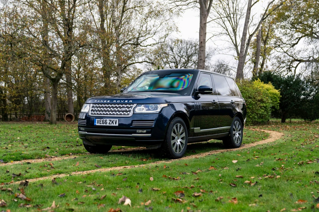 2016 Land Rover Range Rover L405 - Image 9 of 21