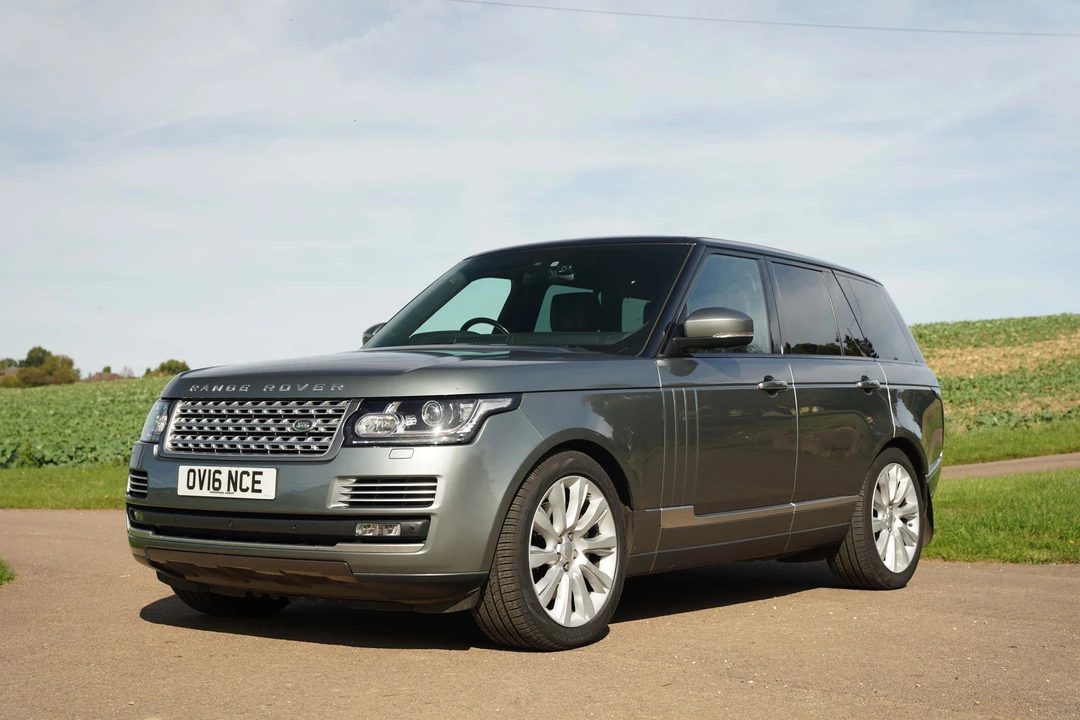 2016 Land Rover Range Rover L405 - Image 2 of 31
