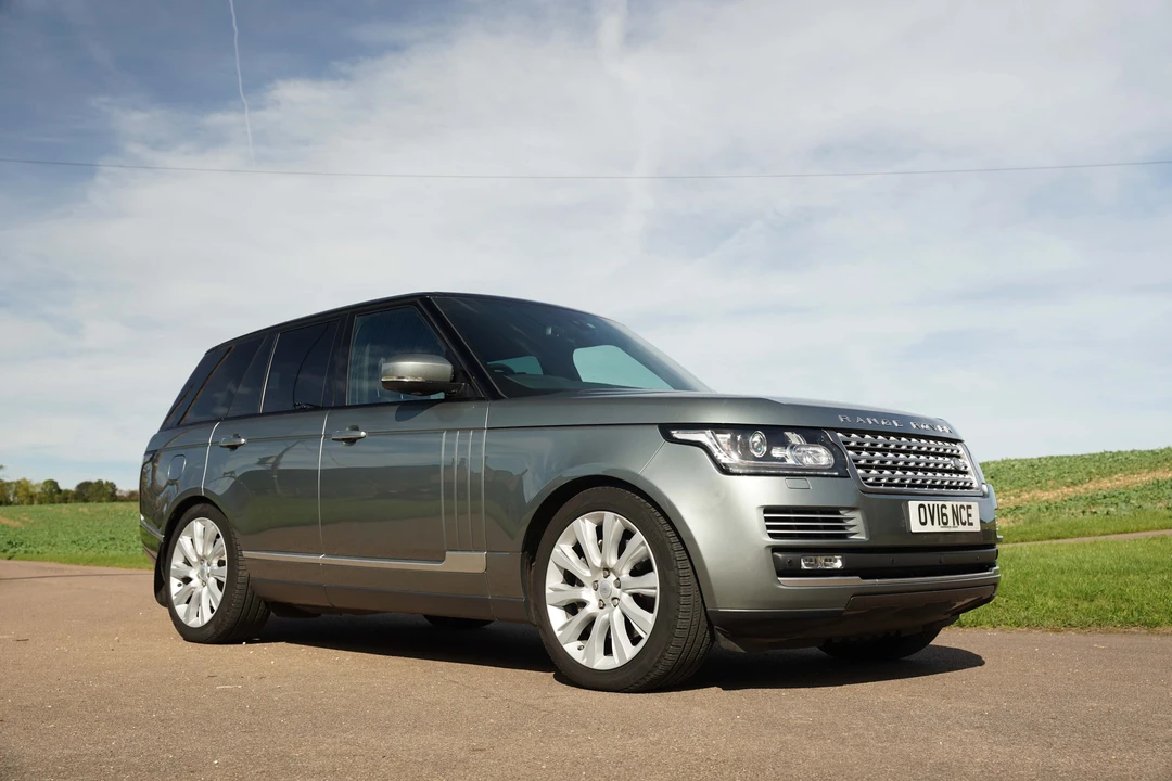 2016 Land Rover Range Rover L405 - Image 4 of 31
