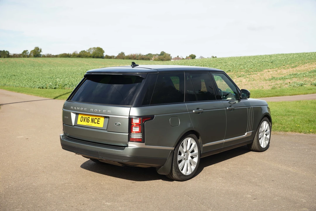2016 Land Rover Range Rover L405 - Image 14 of 31