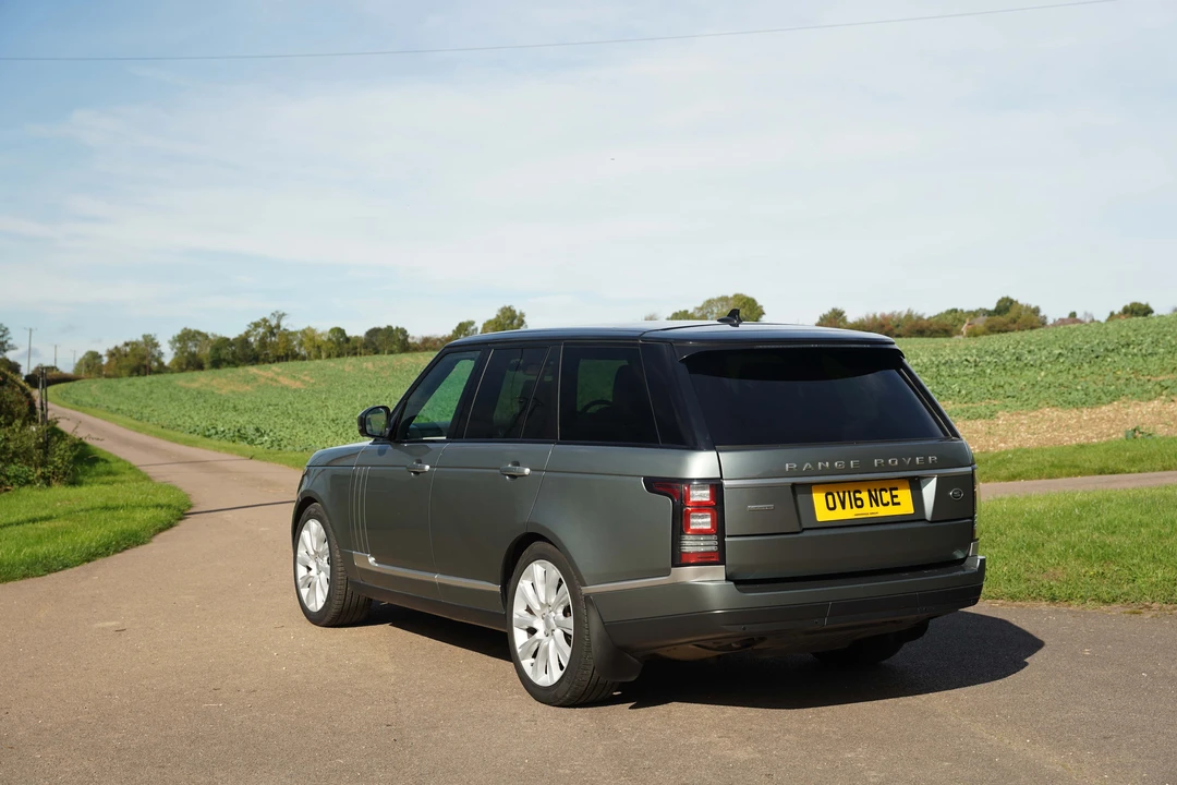 2016 Land Rover Range Rover L405 - Image 8 of 31