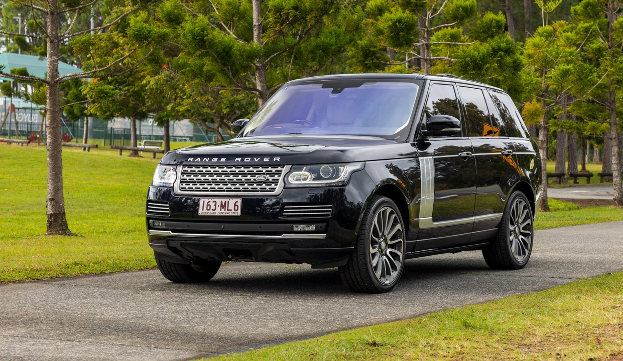2016 Land Rover Range Rover L405 - Image 14 of 31