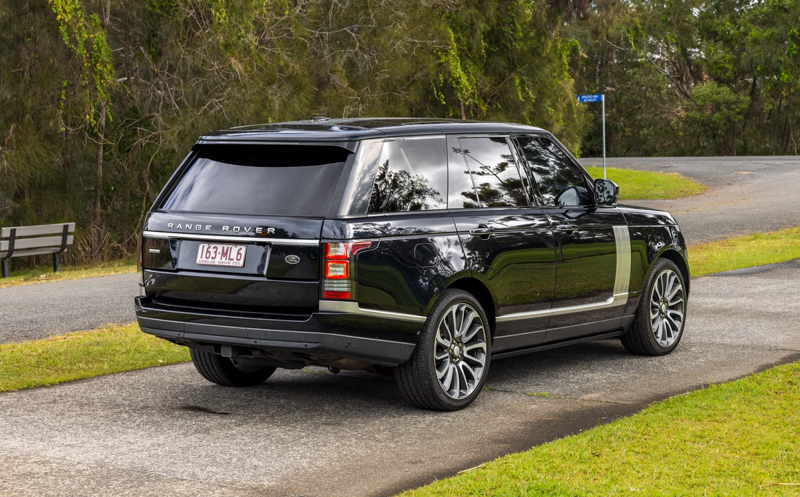 2016 Land Rover Range Rover L405 - Image 12 of 31