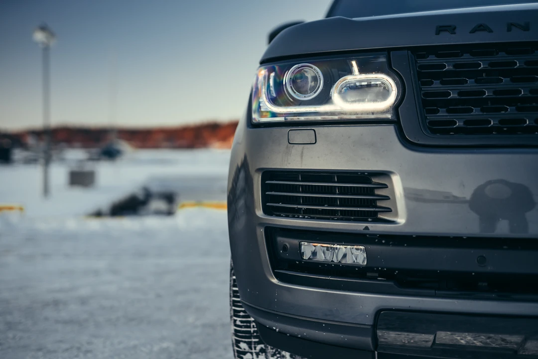 2016 Land Rover Range Rover L405 - Image 17 of 31