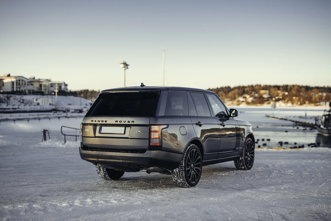 2016 Land Rover Range Rover L405 - Image 7 of 31