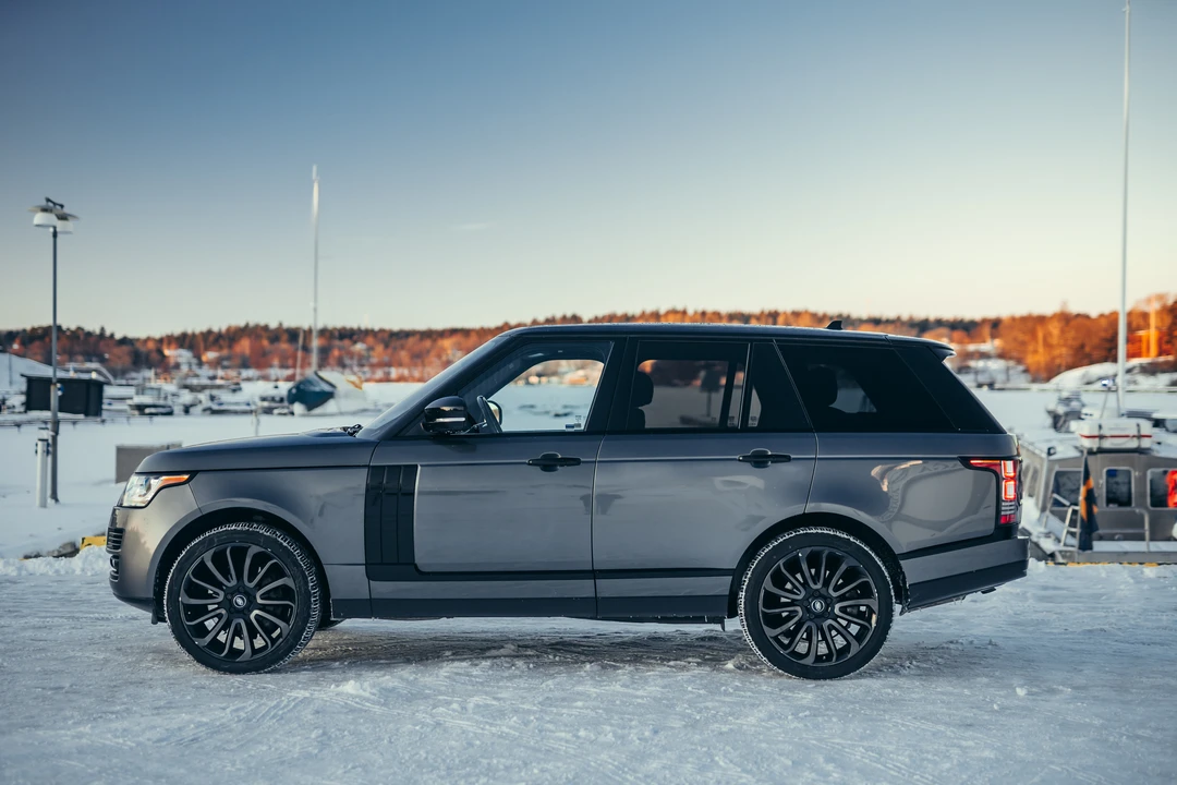 2016 Land Rover Range Rover L405 - Image 11 of 31