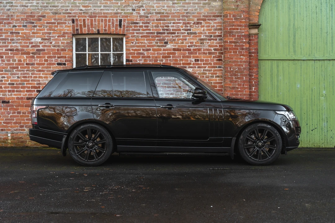 2016 Land Rover Range Rover L405 - Image 9 of 31