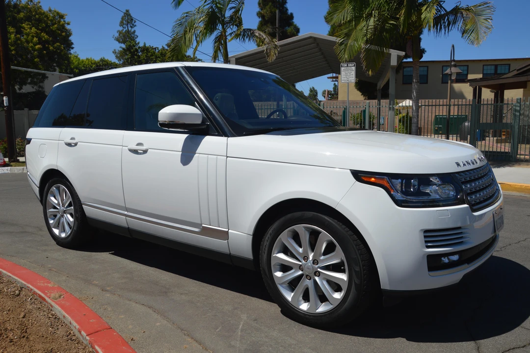 2016 Land Rover Range Rover L405 - Image 3 of 5