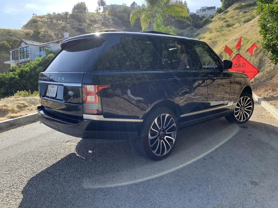 2016 Land Rover Range Rover L405 - Image 10 of 31