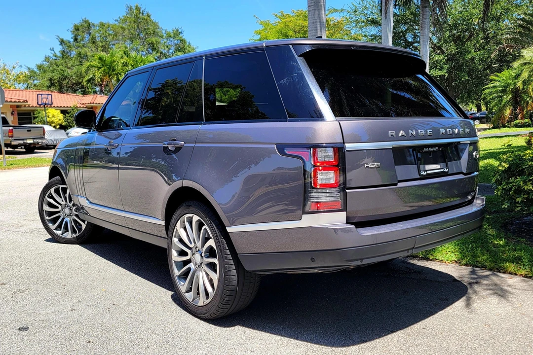 2016 Land Rover Range Rover L405 - Image 11 of 31