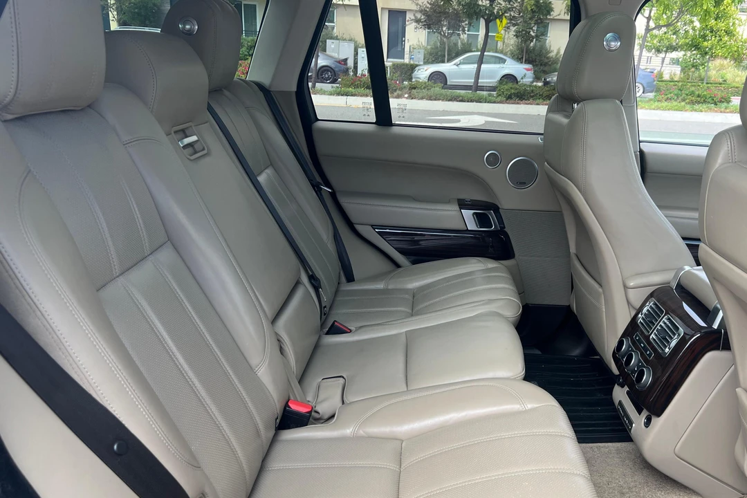2016 Land Rover Range Rover L405 - Image 18 of 31