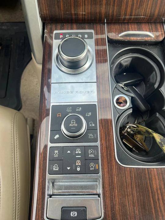 2016 Land Rover Range Rover L405 - Image 29 of 31