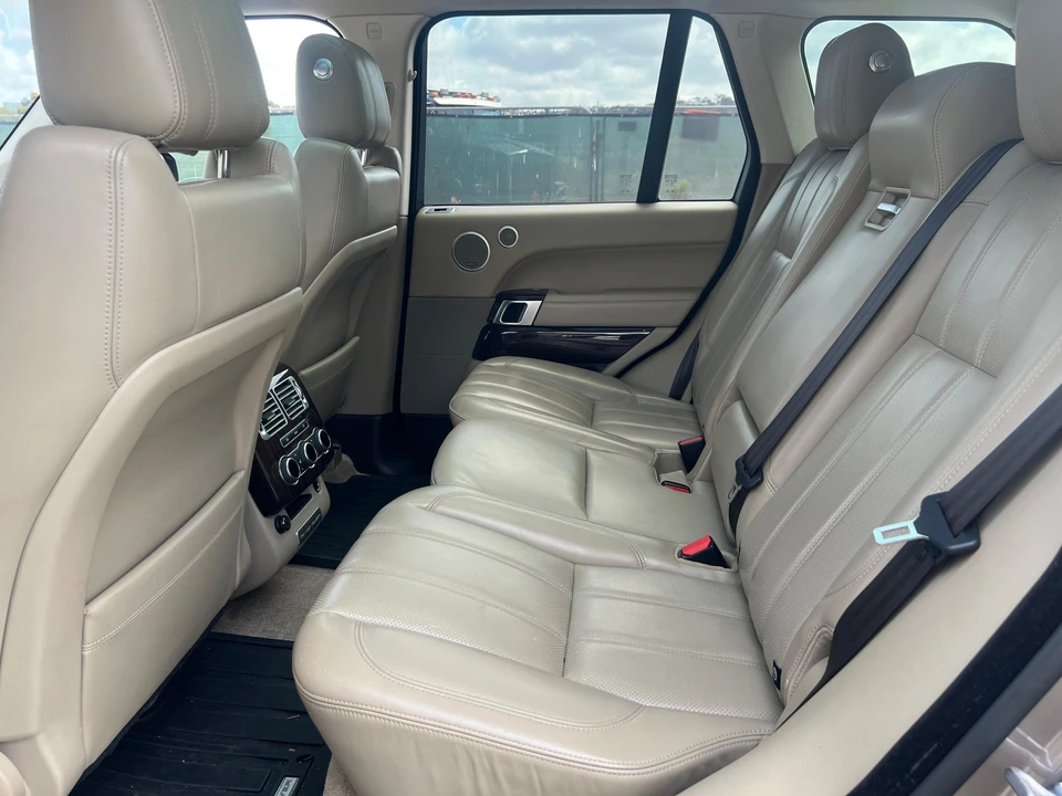 2016 Land Rover Range Rover L405 - Image 23 of 31