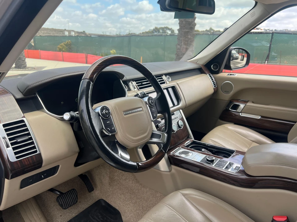 2016 Land Rover Range Rover L405 - Image 24 of 31