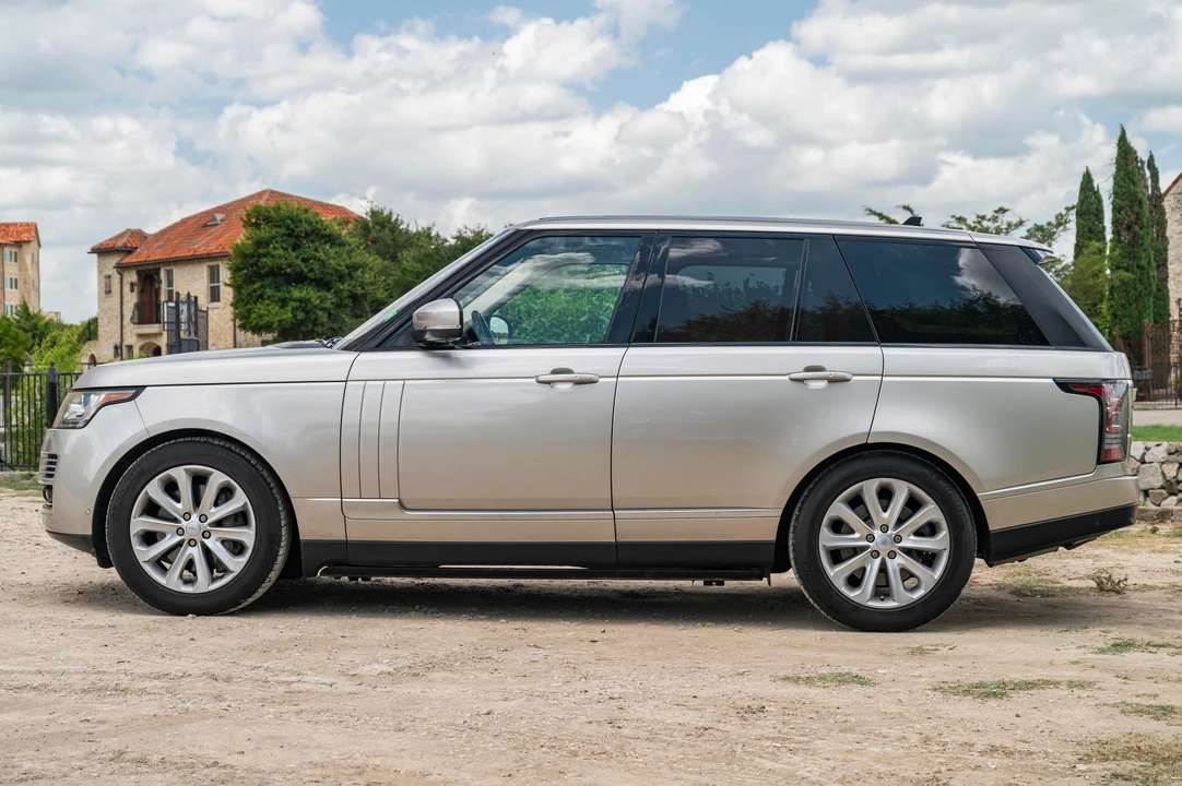 2016 Land Rover Range Rover L405 - Image 11 of 31