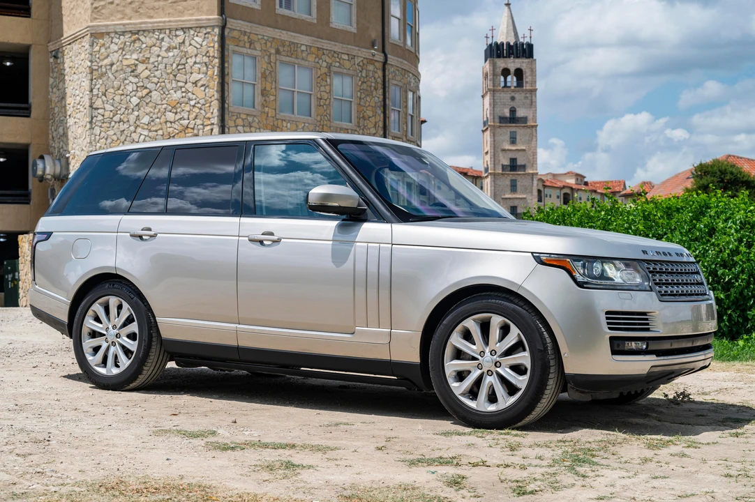 2016 Land Rover Range Rover L405 - Image 15 of 31