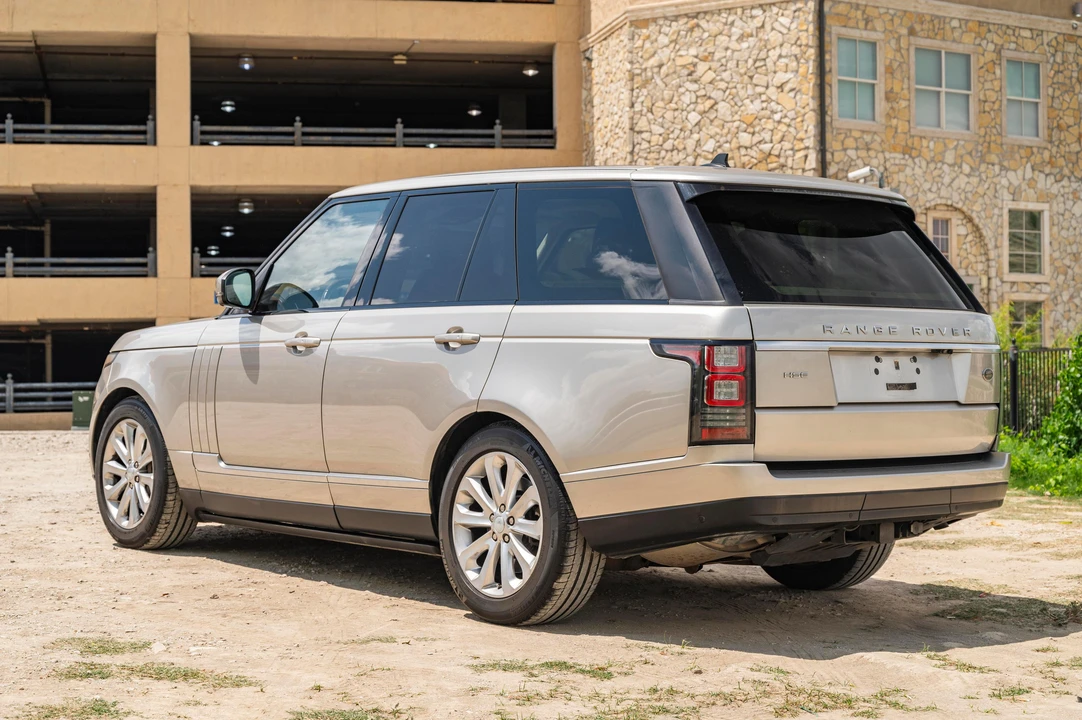2016 Land Rover Range Rover L405 - Image 12 of 31