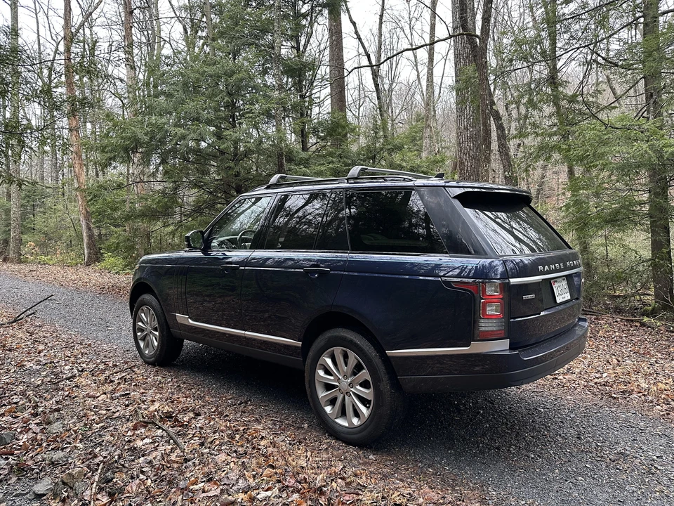 2016 Land Rover Range Rover L405 - Image 25 of 31