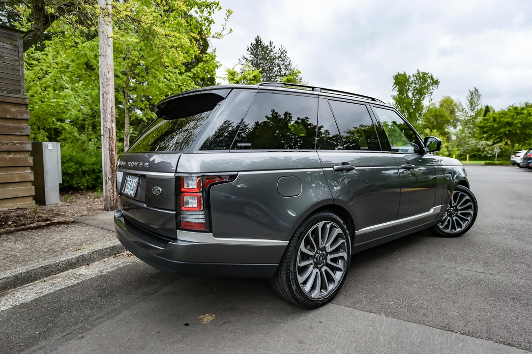 2016 Land Rover Range Rover L405 - Image 14 of 31