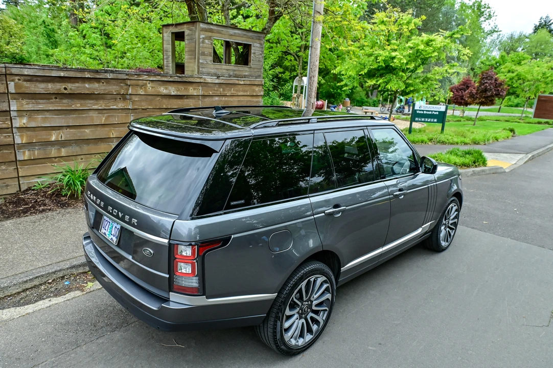 2016 Land Rover Range Rover L405 - Image 13 of 31