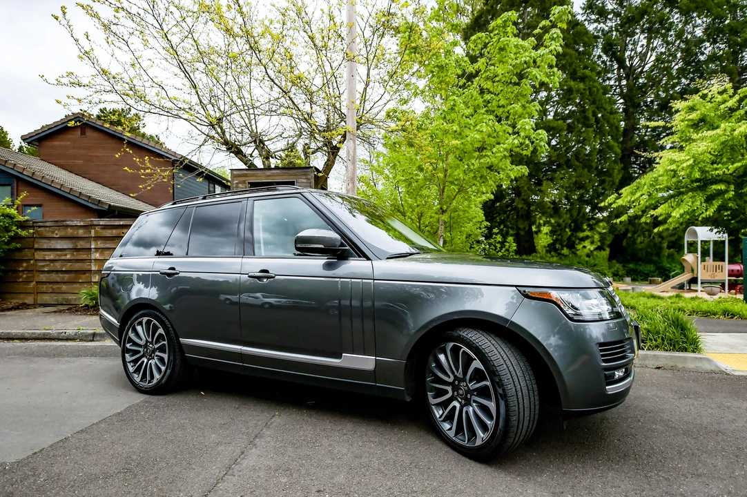 2016 Land Rover Range Rover L405 - Image 18 of 31