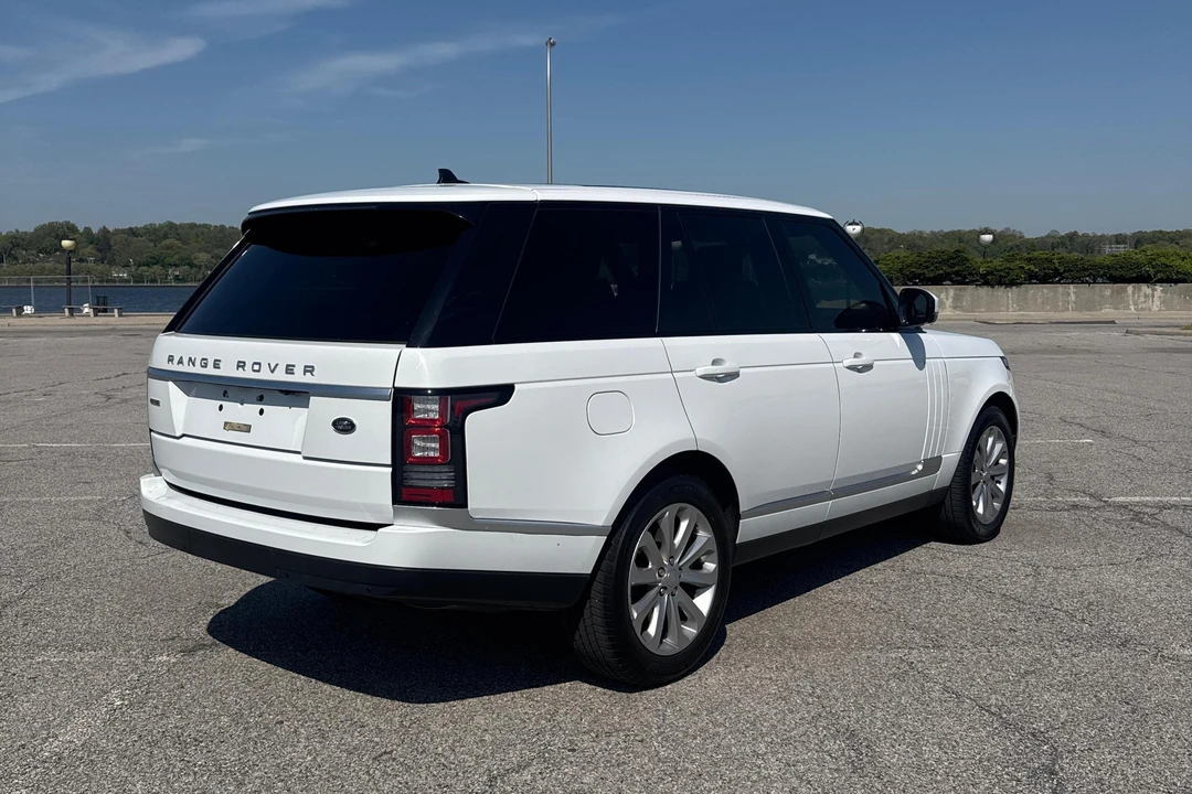 2016 Land Rover Range Rover L405 - Image 10 of 31