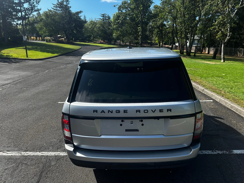 2016 Land Rover Range Rover L405 - Image 11 of 31