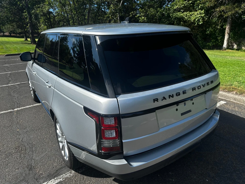 2016 Land Rover Range Rover L405 - Image 24 of 31