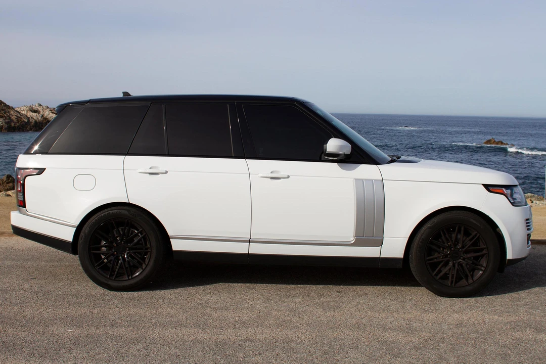 2016 Land Rover Range Rover L405 - Image 3 of 31