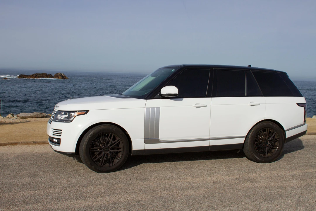 2016 Land Rover Range Rover L405 - Image 10 of 31