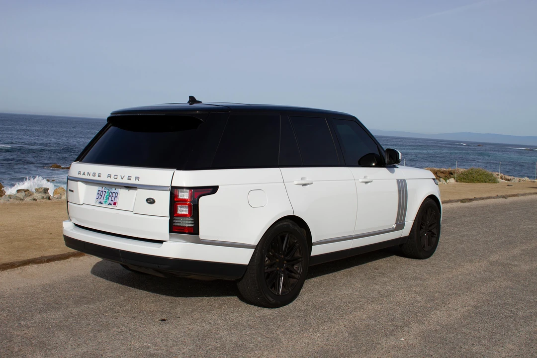 2016 Land Rover Range Rover L405 - Image 19 of 31