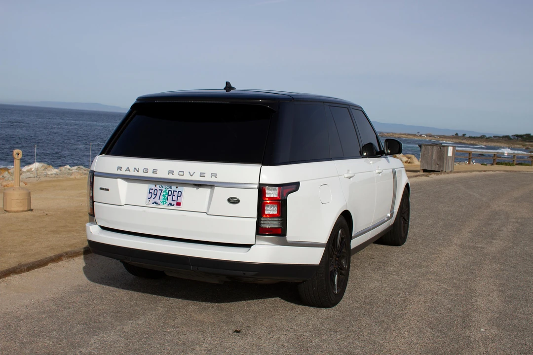 2016 Land Rover Range Rover L405 - Image 18 of 31