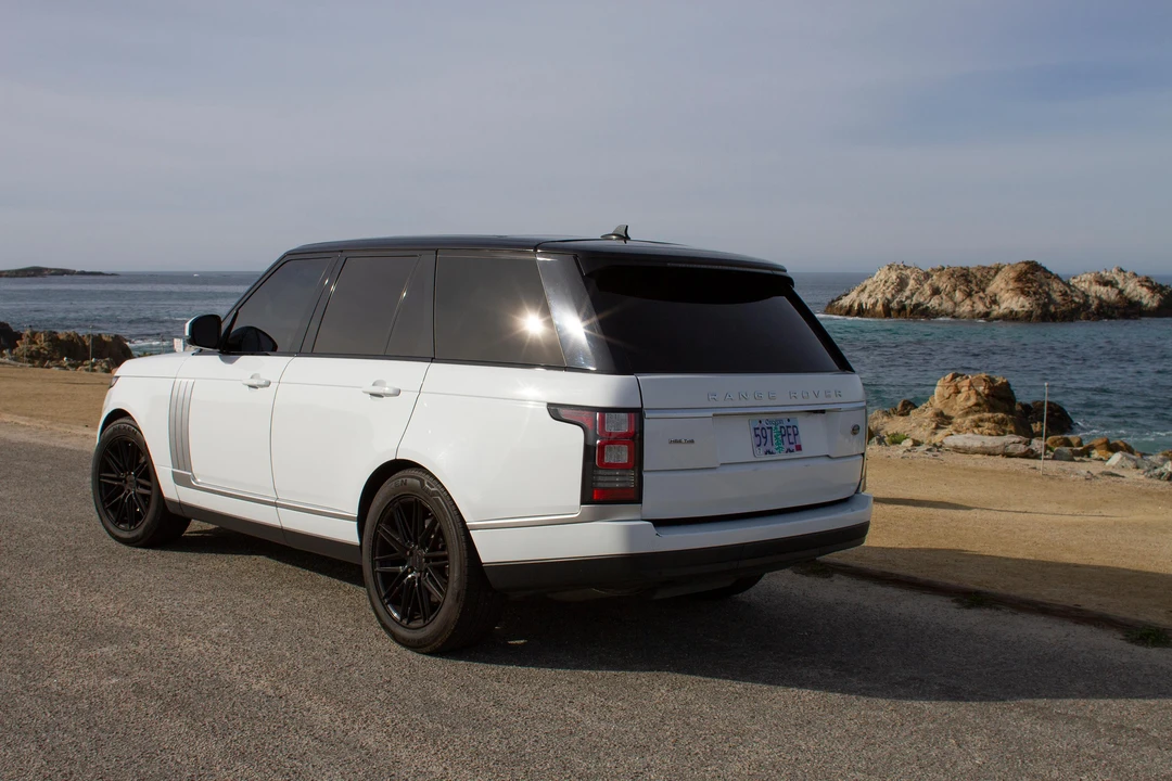 2016 Land Rover Range Rover L405 - Image 15 of 31