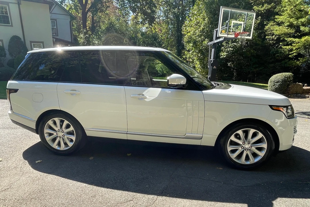 2016 Land Rover Range Rover L405 - Image 10 of 31
