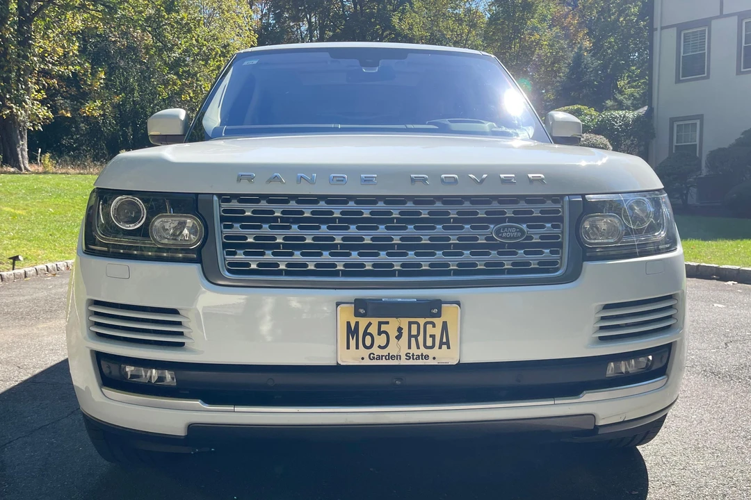 2016 Land Rover Range Rover L405 - Image 2 of 31