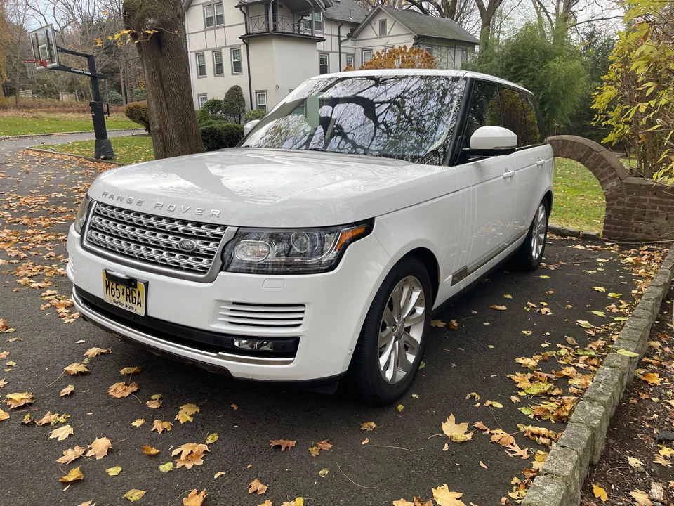 2016 Land Rover Range Rover L405 - Image 8 of 31