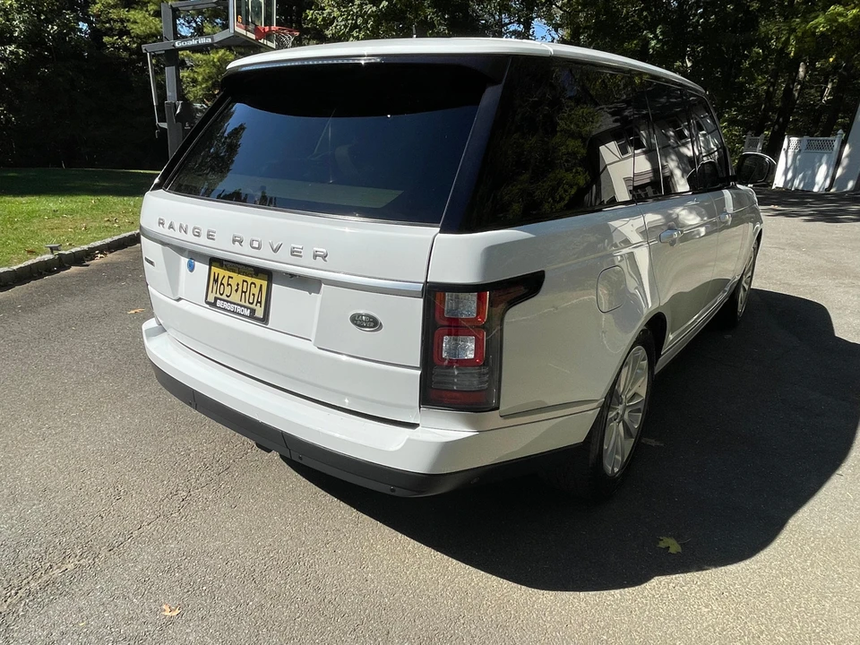 2016 Land Rover Range Rover L405 - Image 9 of 31