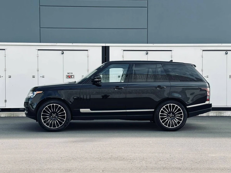 2016 Land Rover Range Rover L405 - Image 2 of 8